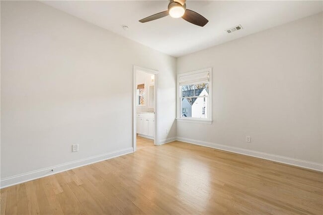 Building Photo - 2350 Melina Pl