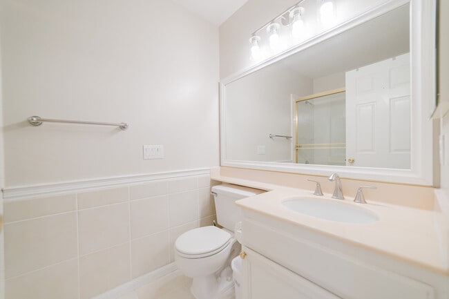 Building Photo - 7001 Ballena Way