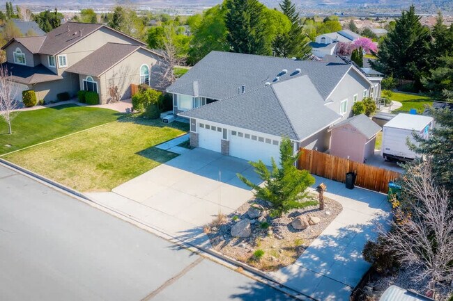 Building Photo - 14350 Ghost Rider Dr