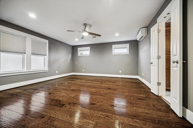 Building Photo - 1111 Adele St