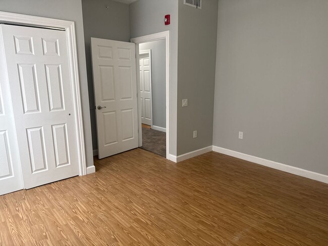 Building Photo - 620 Garvey Ln