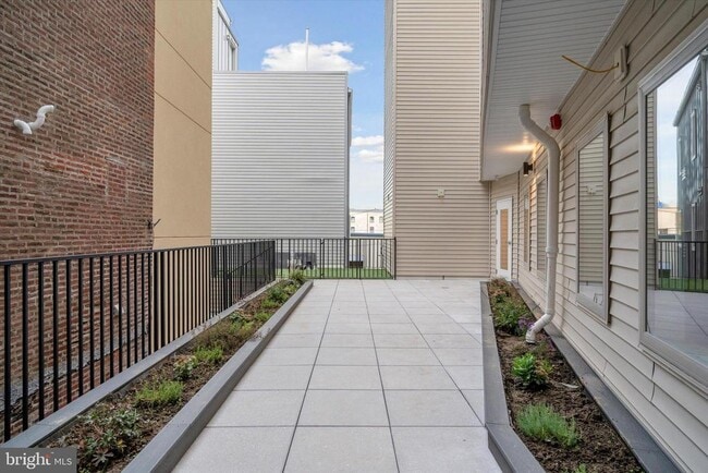 Building Photo - 1643 N 2nd St