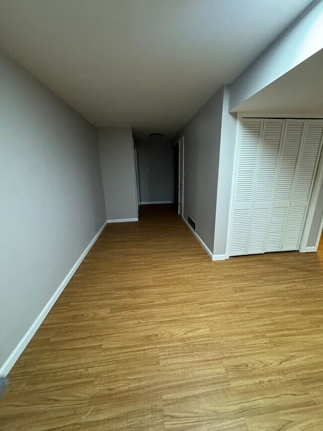 Building Photo - Newly Remodeled 3 Bedroom 2 Bath Home on Huge Corner Lot