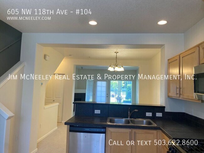 Building Photo - 605 NW 118th Ave