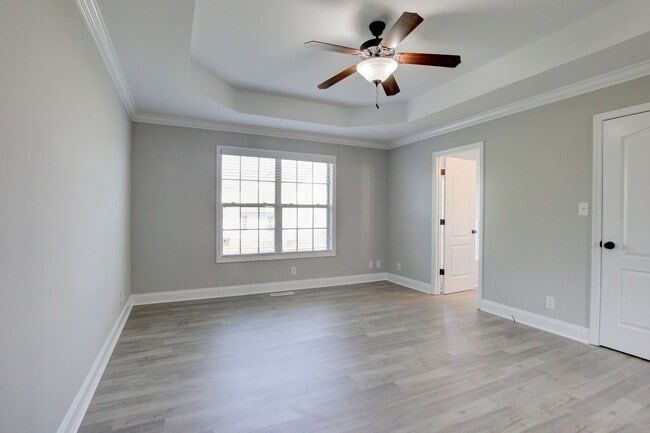 Building Photo - Bonus room is HUGE.  WOW