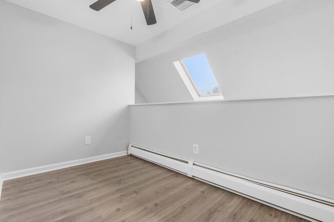 Loft with Skylight - 670 Middletown Ave