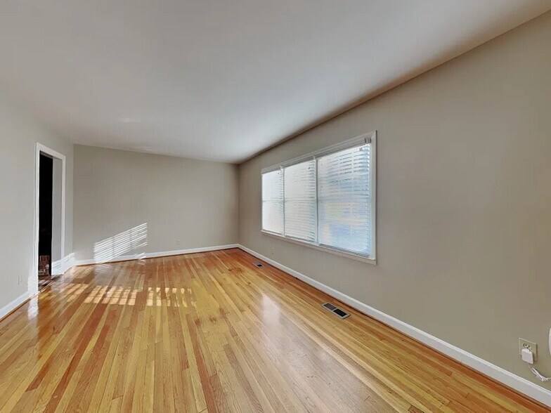 Building Photo - 4807 Vickrey Chapel Rd N