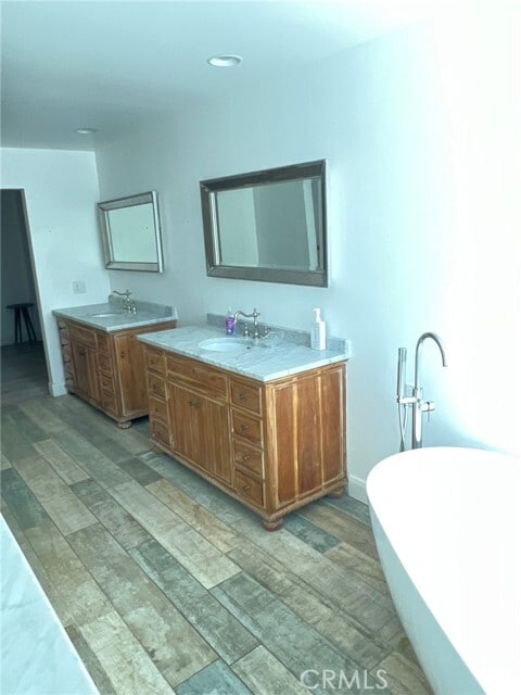 Building Photo - 23760 Oakfield Rd