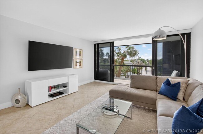 Building Photo - 4748 S Ocean Blvd