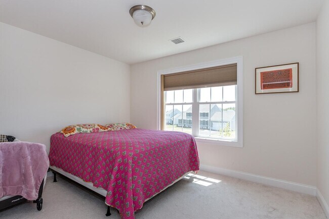 Building Photo - 42 Magnolia Way