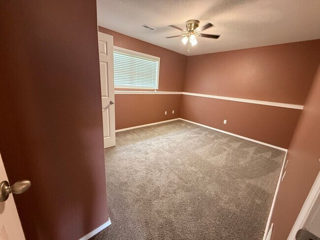 Building Photo - Beautiful Split Level in Northern Heights