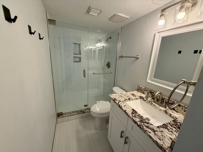 Building Photo - Lovely Unfurnished 2 Bedroom Condo-Estuary of Marco Island