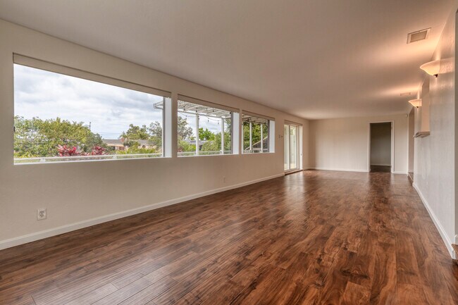 Family/Great Room - 4338 Mount Elbrus Ct