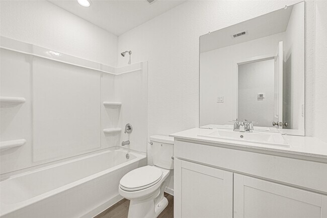 Building Photo - 16102 Rustic Pr Dr