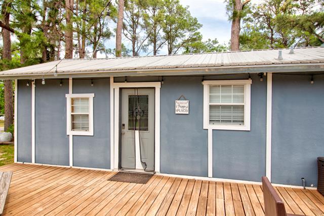 Building Photo - 179 Oak St