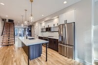 Building Photo - Stunning 3-Bedroom, 3.5-Bathroom Townhouse...