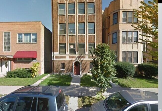 Primary Photo - 5649 N Kimball Ave
