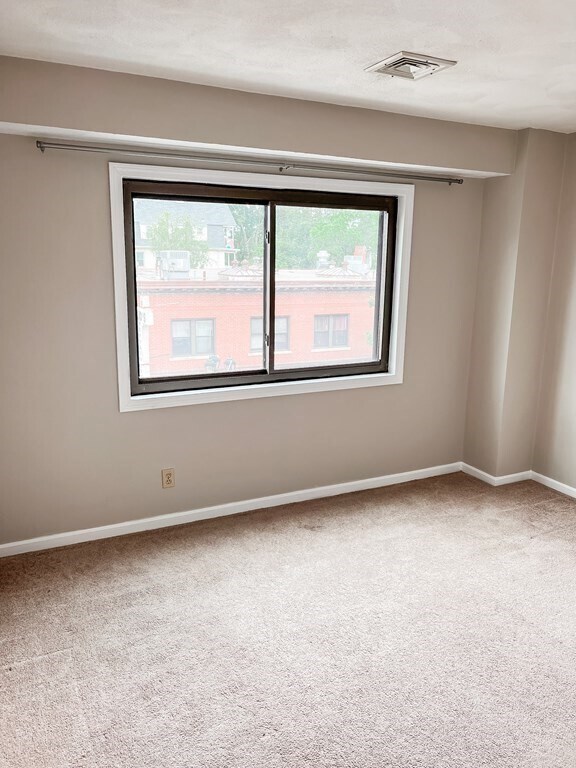 Building Photo - 68 N Washington St