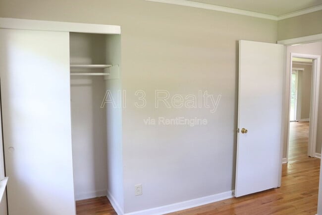 Building Photo - 939 Green Ridge Ct