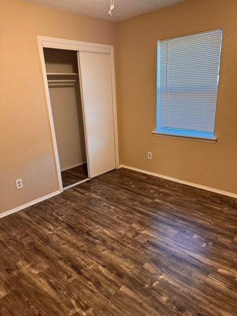 Building Photo - 3514 Summit Ln