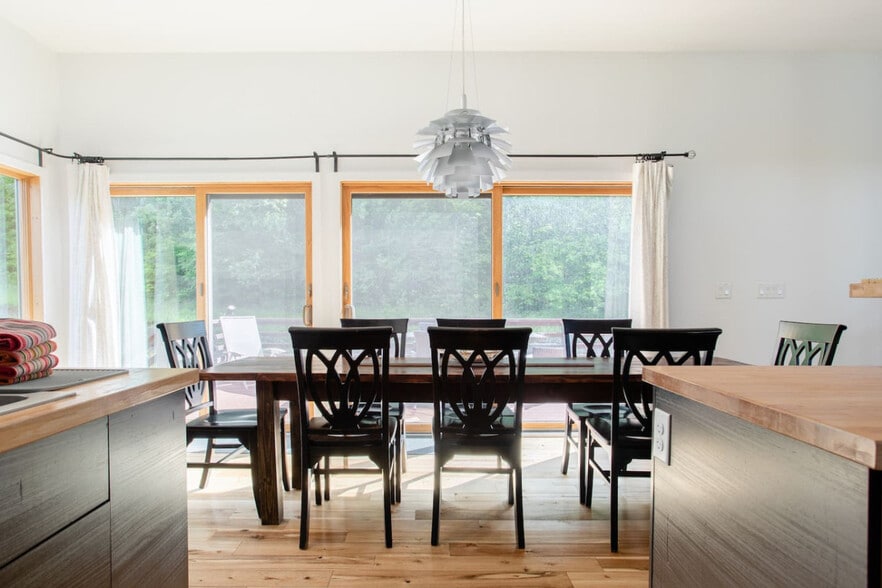 Building Photo - 1162 Sanford Hollow Rd