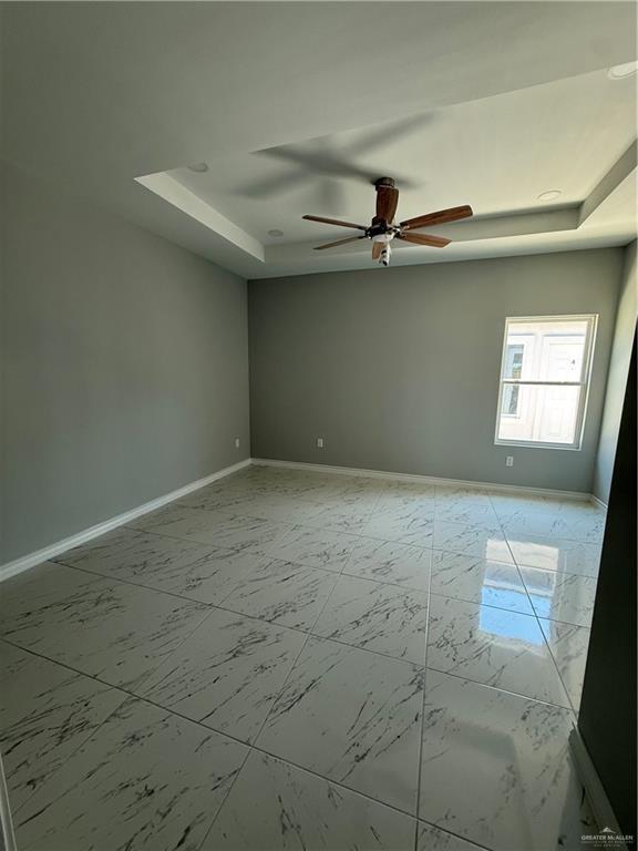 Building Photo - 15 Rosewood Ln