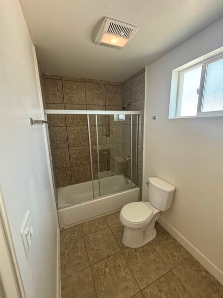 Building Photo - 337 E 104th St