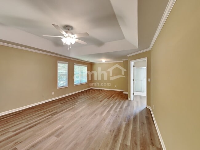 Building Photo - 1990 Turtle Creek Way