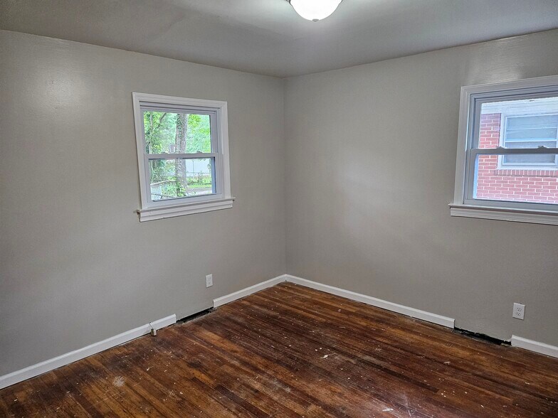 Building Photo - 607 McNair St