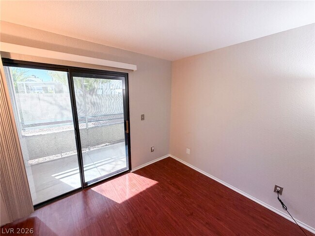 Building Photo - 5211 S Lindell Rd