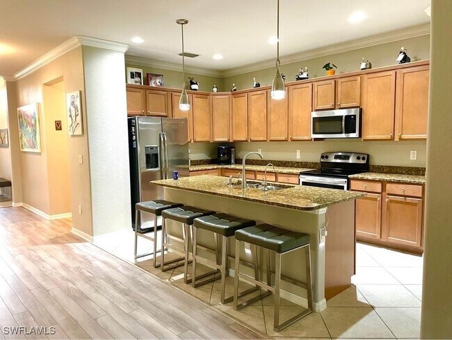 Building Photo - 2382 Heydon Cir E