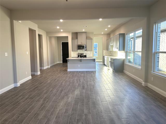 Building Photo - 500 Amenduni Ln