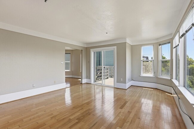 Building Photo - 22nd Street 2115-2117