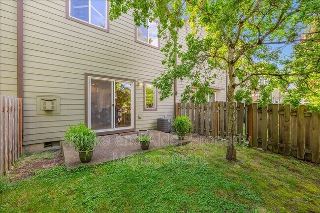 Building Photo - 445 SW 149th Terrace