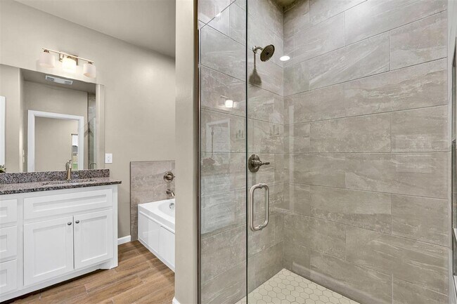 Building Photo - 2608 SW 68th St