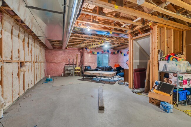 Building Photo - 3357 N 150 W