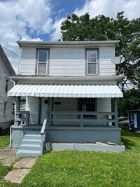 Building Photo - 4 Bedroom Single Family House