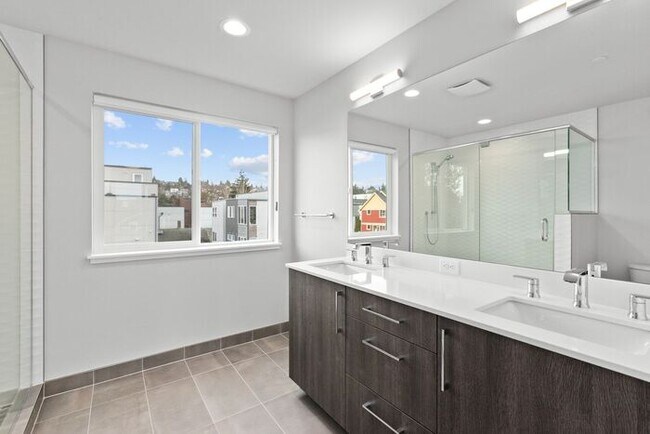 Building Photo - Stunning Brand-New Ballard Townhome with Air Conditioning