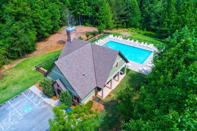 Building Photo - A Home To Grow In To