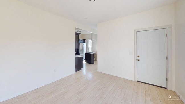 Building Photo - 45 Henry Ave