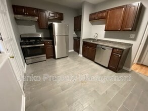 Building Photo - 2916 W 64th St