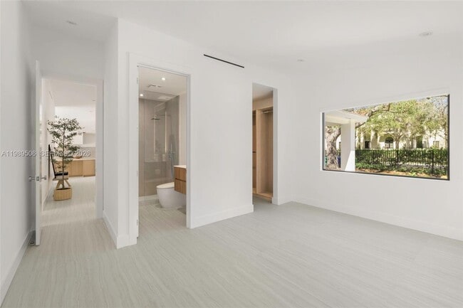 Building Photo - 8800 SW 118th St