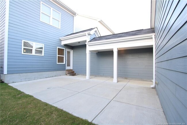 Building Photo - 1245 Russet Ln