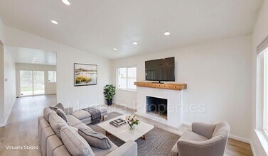 Building Photo - Amazing 3 Bedroom Home in Mission Viejo!
