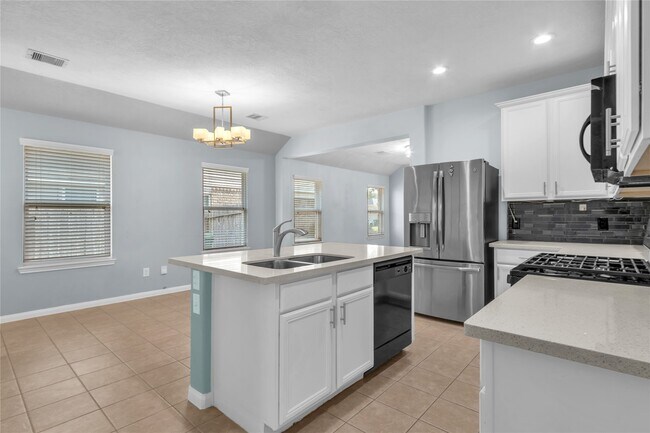 Building Photo - 10939 Clearsable Ln