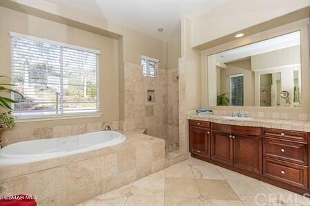 Building Photo - 5431 Via Olas