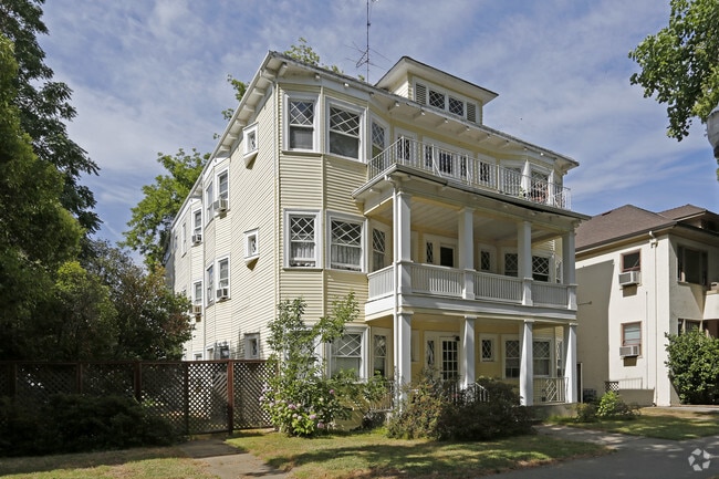 Building Photo - 2408 Capitol Ave