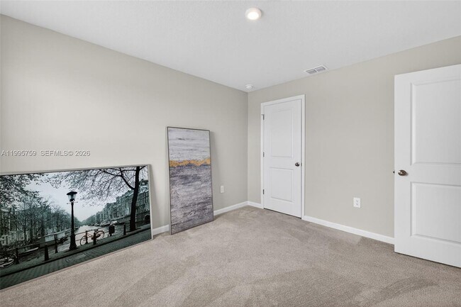 Building Photo - 220 Raspberry Rd