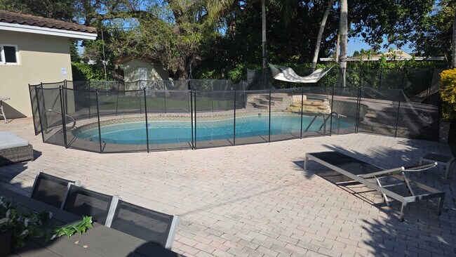 Building Photo - 6735 SW 52nd St