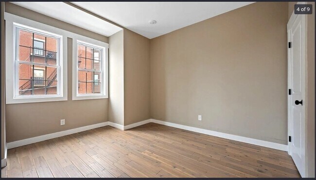 Building Photo - 5 Monmouth St